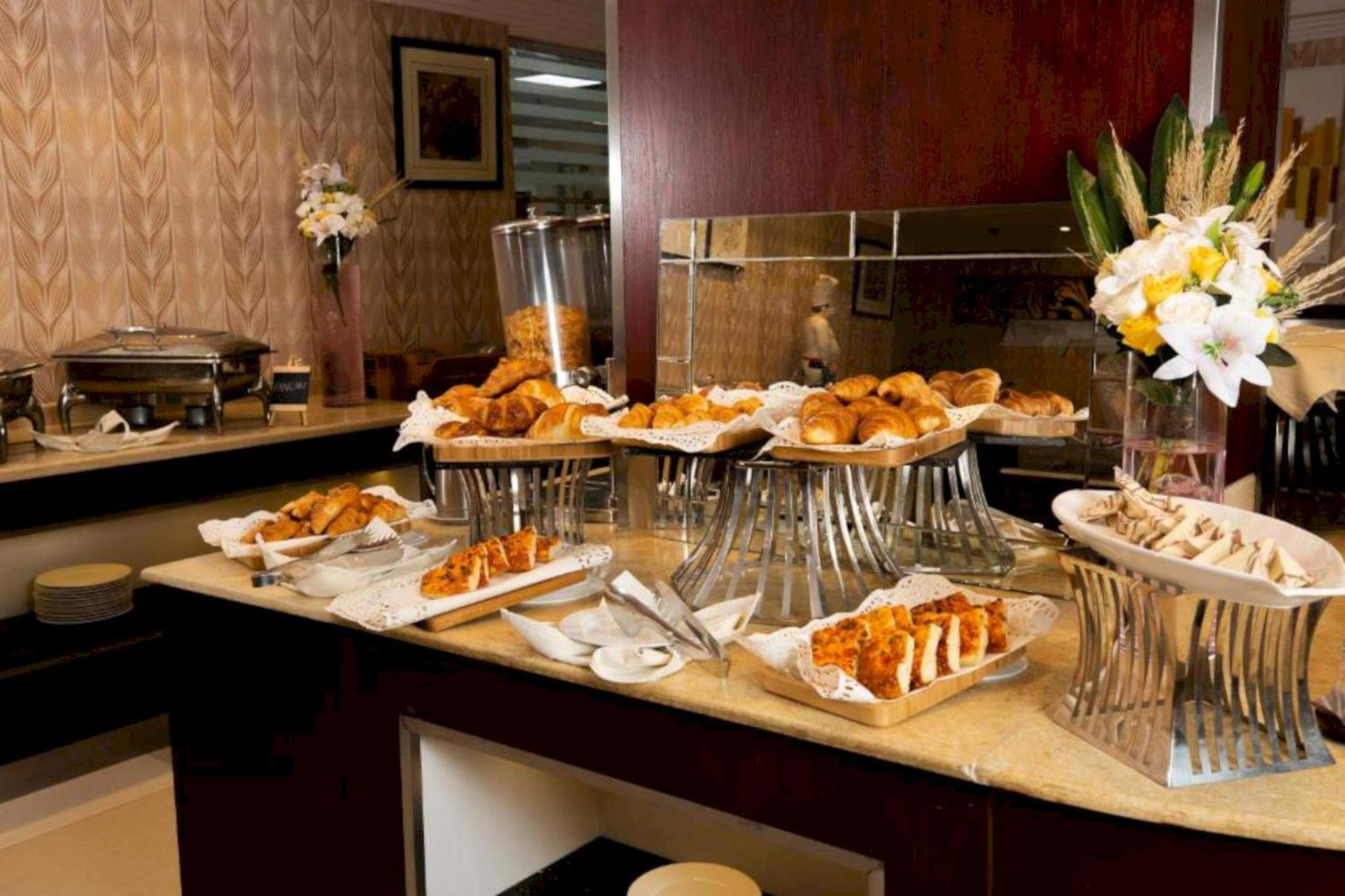 Sunday Millennia Hotel Riyadh Exteriör bild