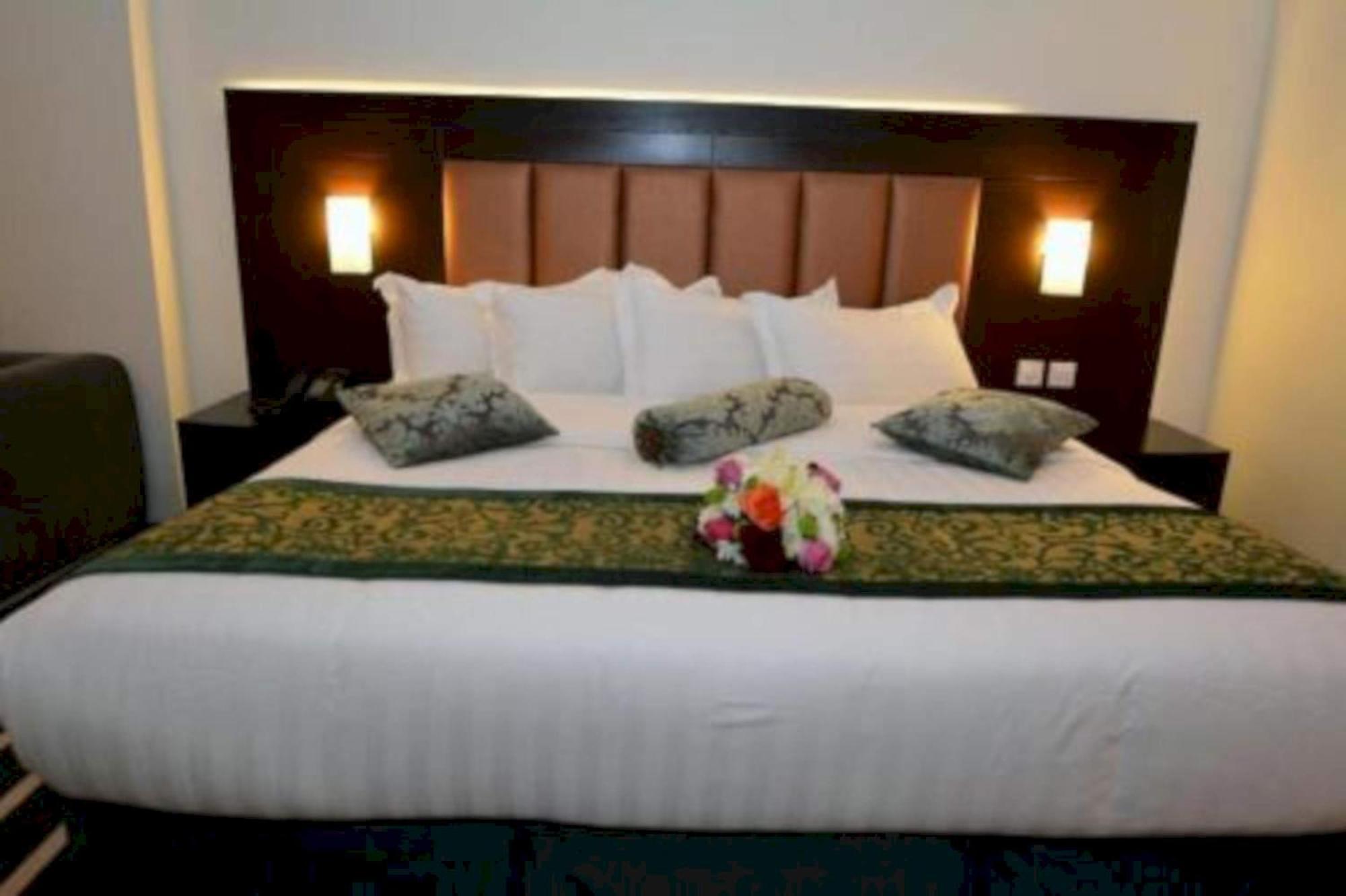 Sunday Millennia Hotel Riyadh Exteriör bild