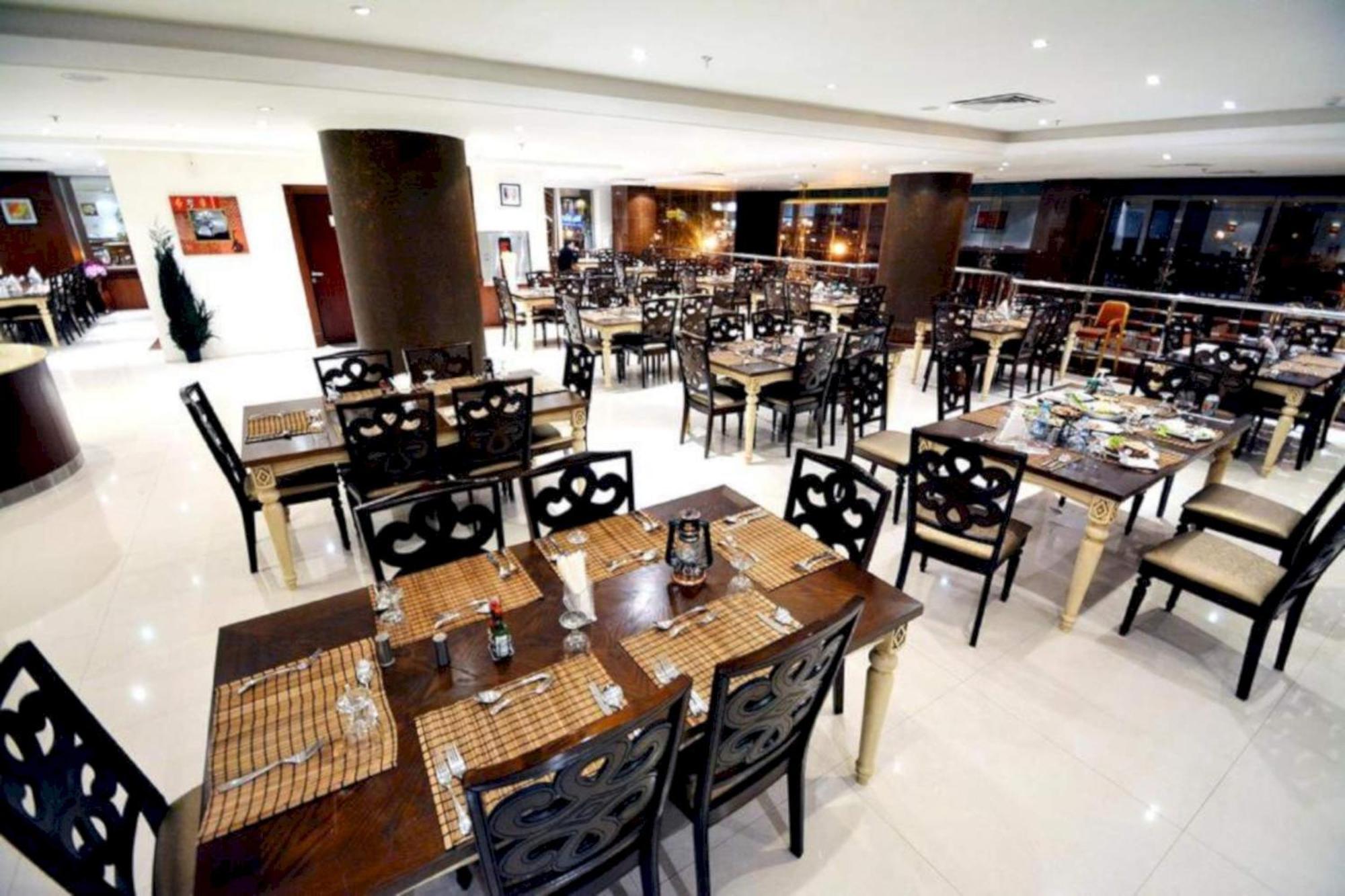 Sunday Millennia Hotel Riyadh Exteriör bild